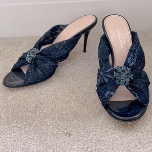 💸⬇️ Oscar de la Renta navy blue jeweled stilettos